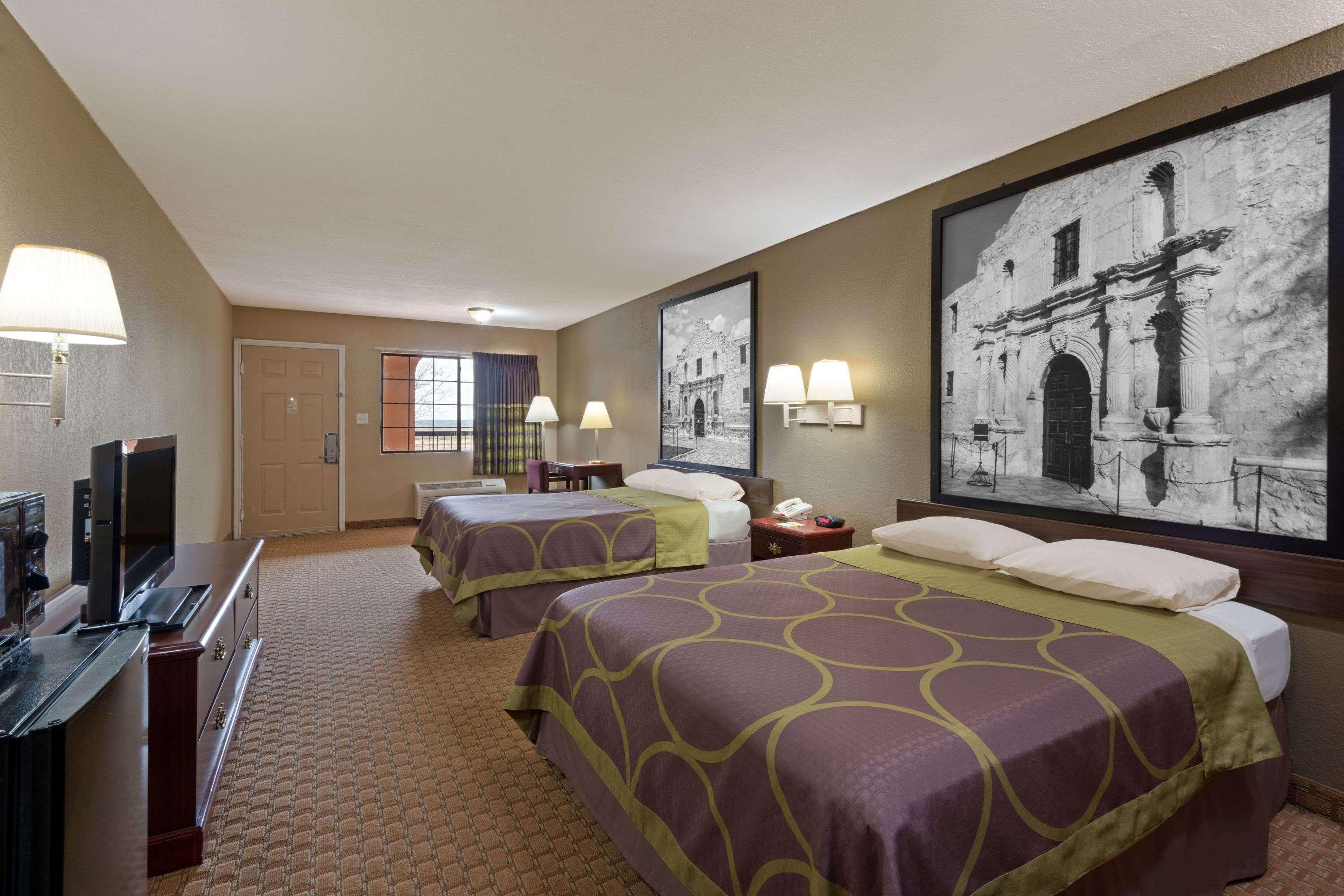 Super 8 By Wyndham San Antonio/Riverwalk Area Exterior foto