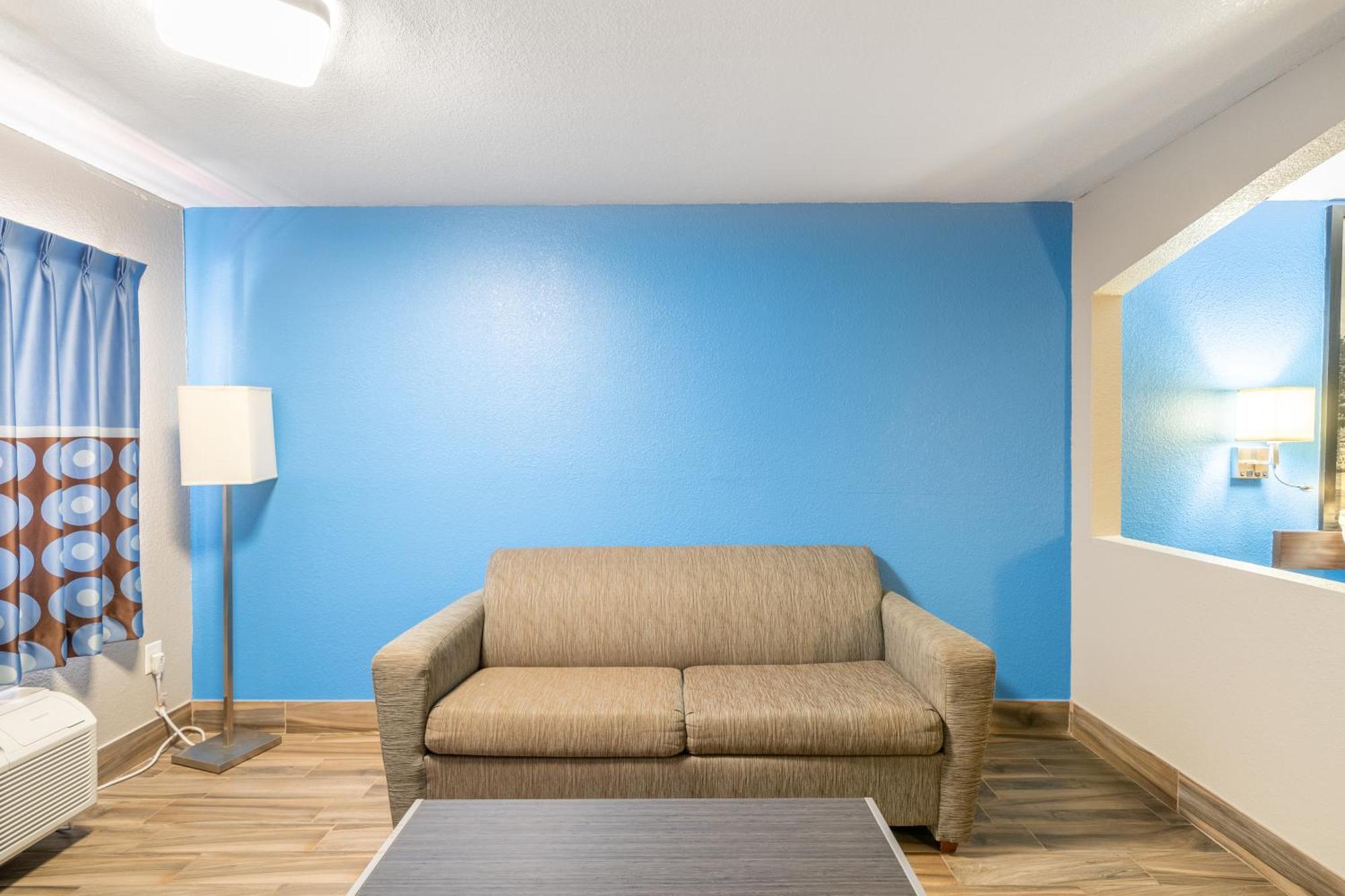 Super 8 By Wyndham San Antonio/Riverwalk Area Exterior foto